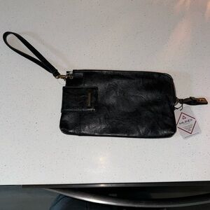 NWT Mundi Black Faux Leather Mae Wristlet Wallet